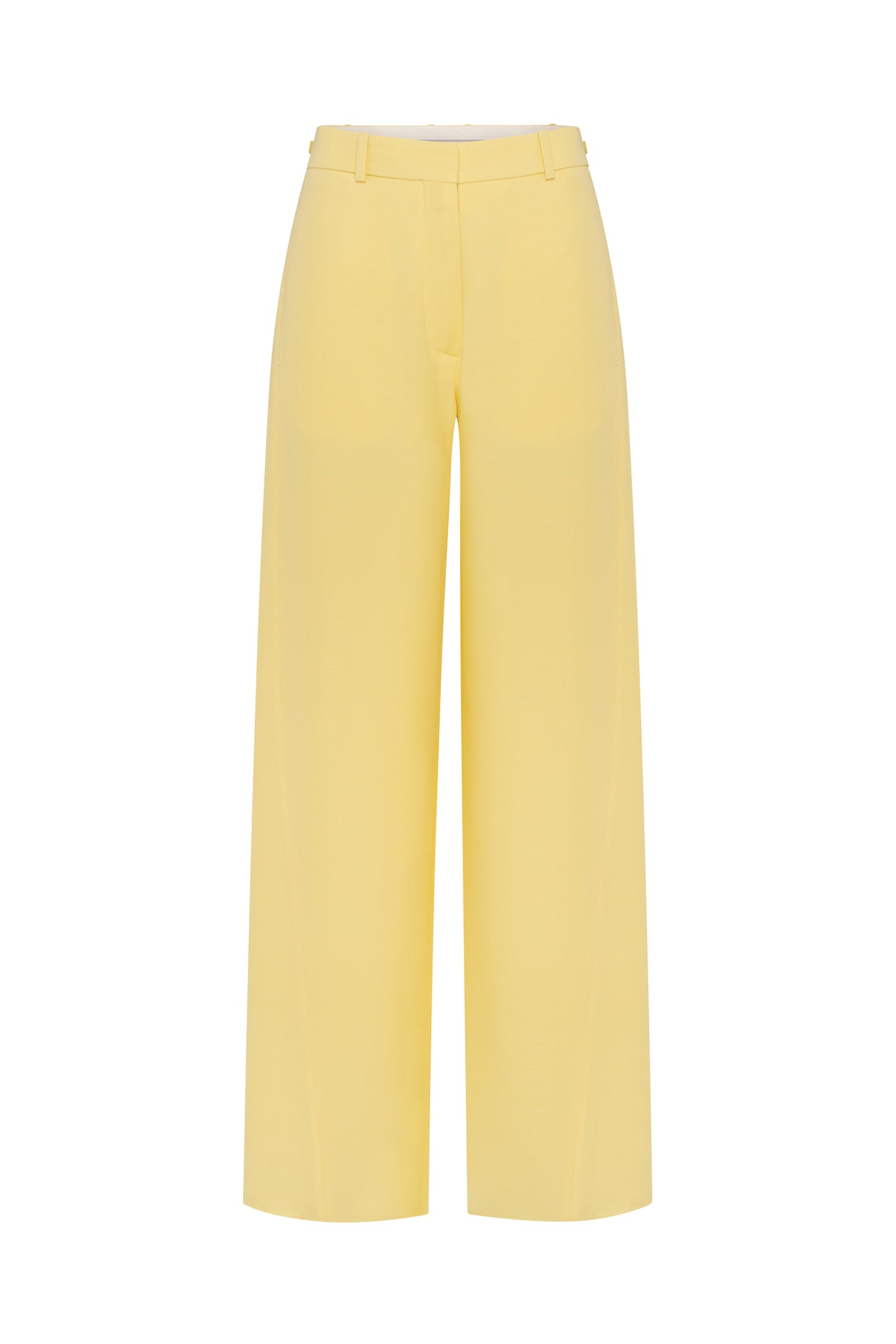 Trousers with seams at the front