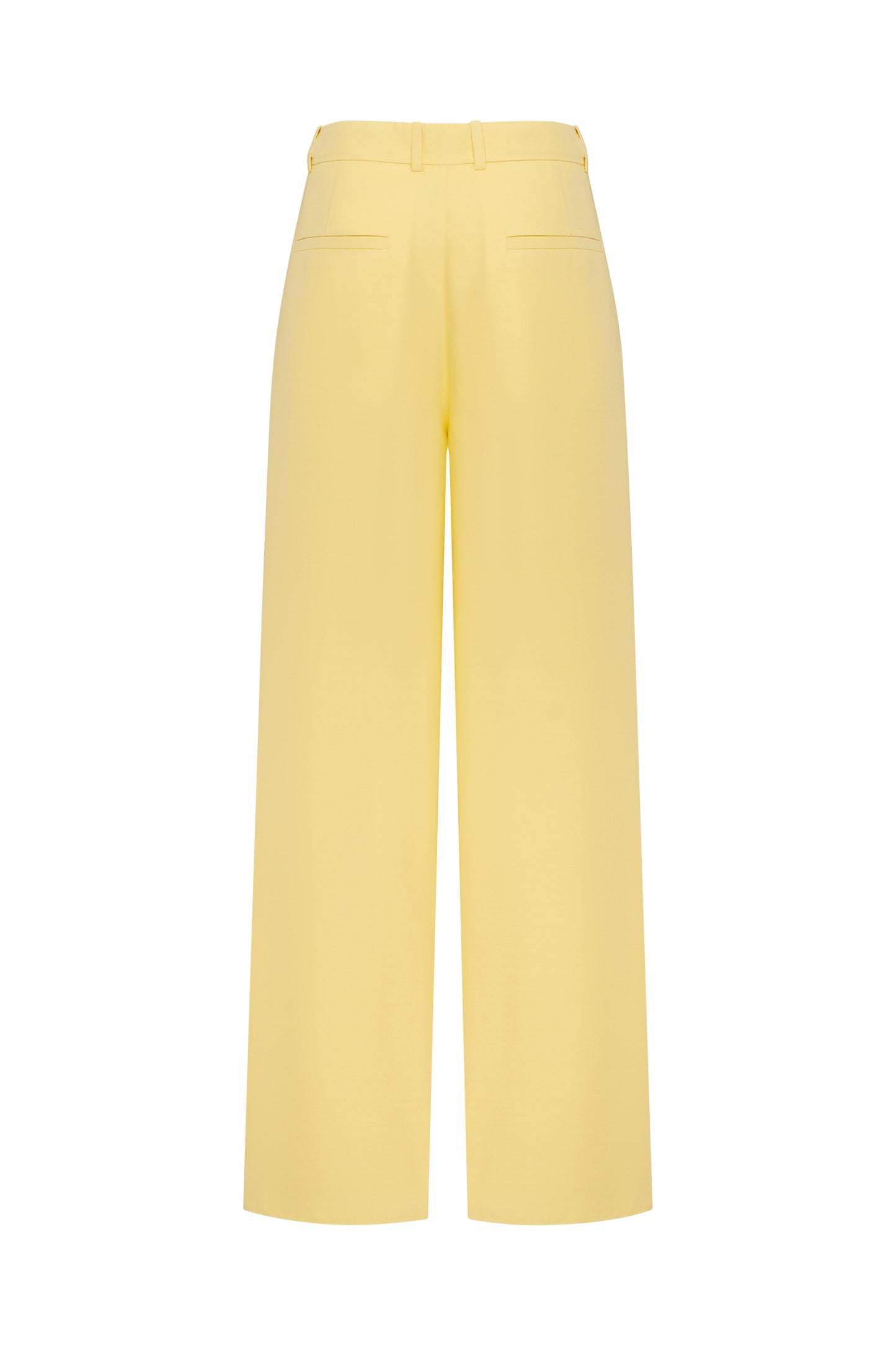 Trousers with seams at the front
