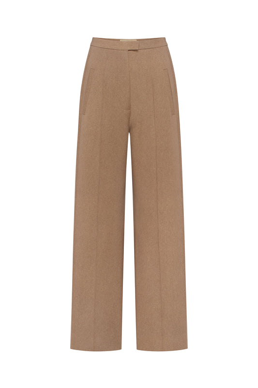 Trousers with pockets