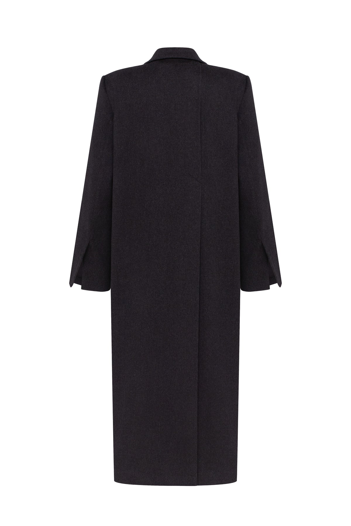 Coat with pleat at the back