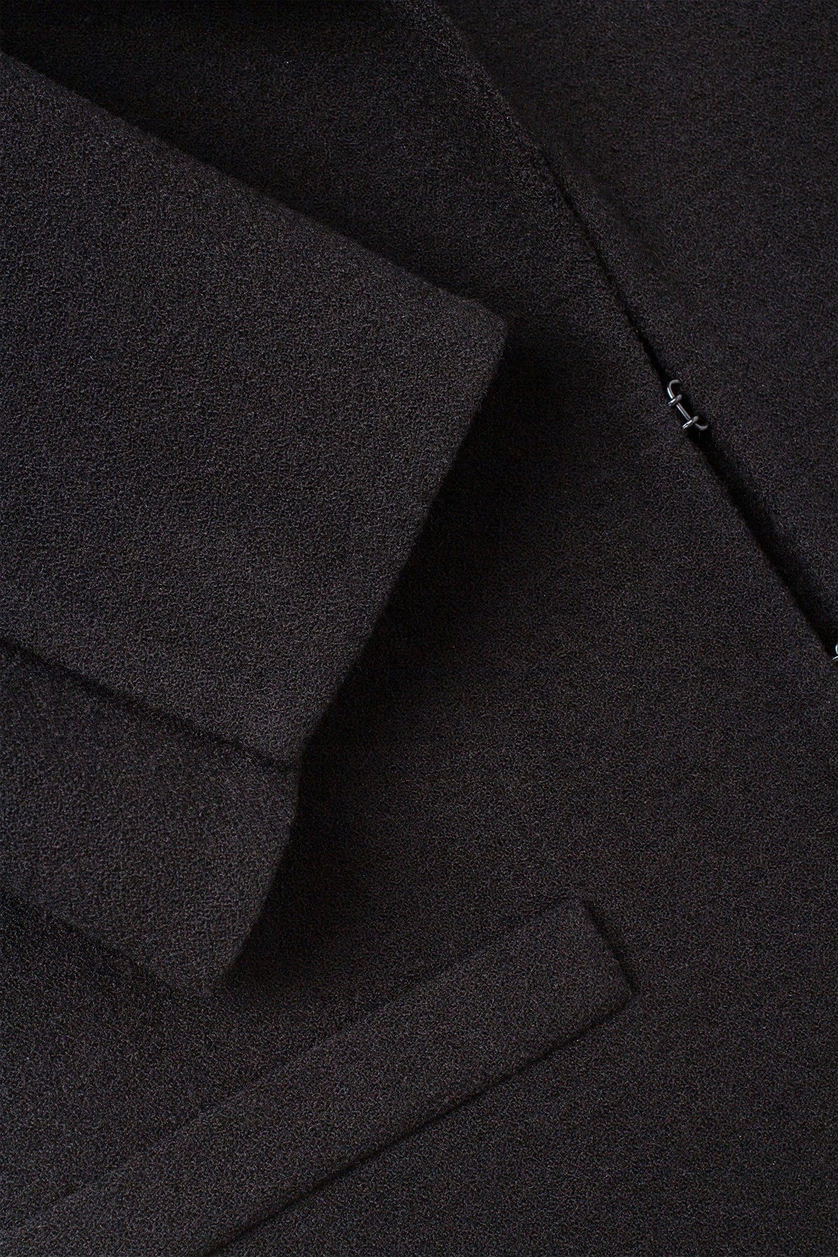 Short fitted jacket